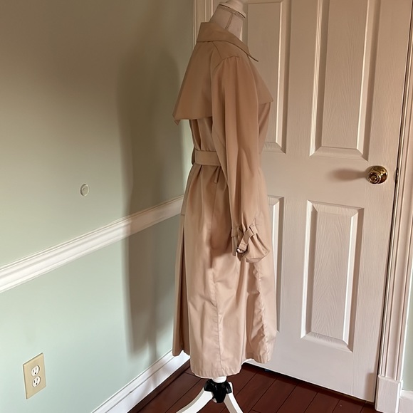 Vintage Double Breasted London Fog Trench Coat - Picture 3 of 11